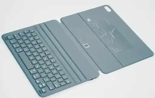 APPLE 12寸 Smart Keyboard Folio键盘